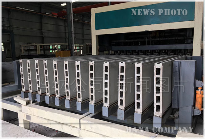 ���׉������a��